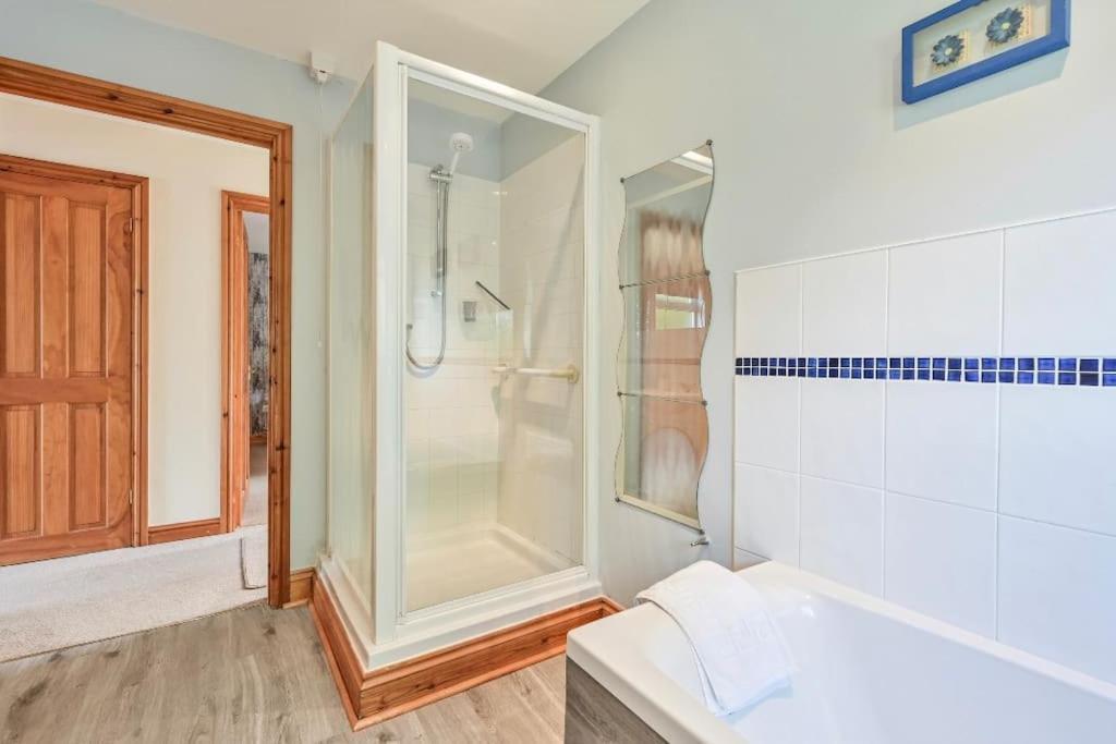 טרורו 3 Bed Lodge With Ev Point מראה חיצוני תמונה